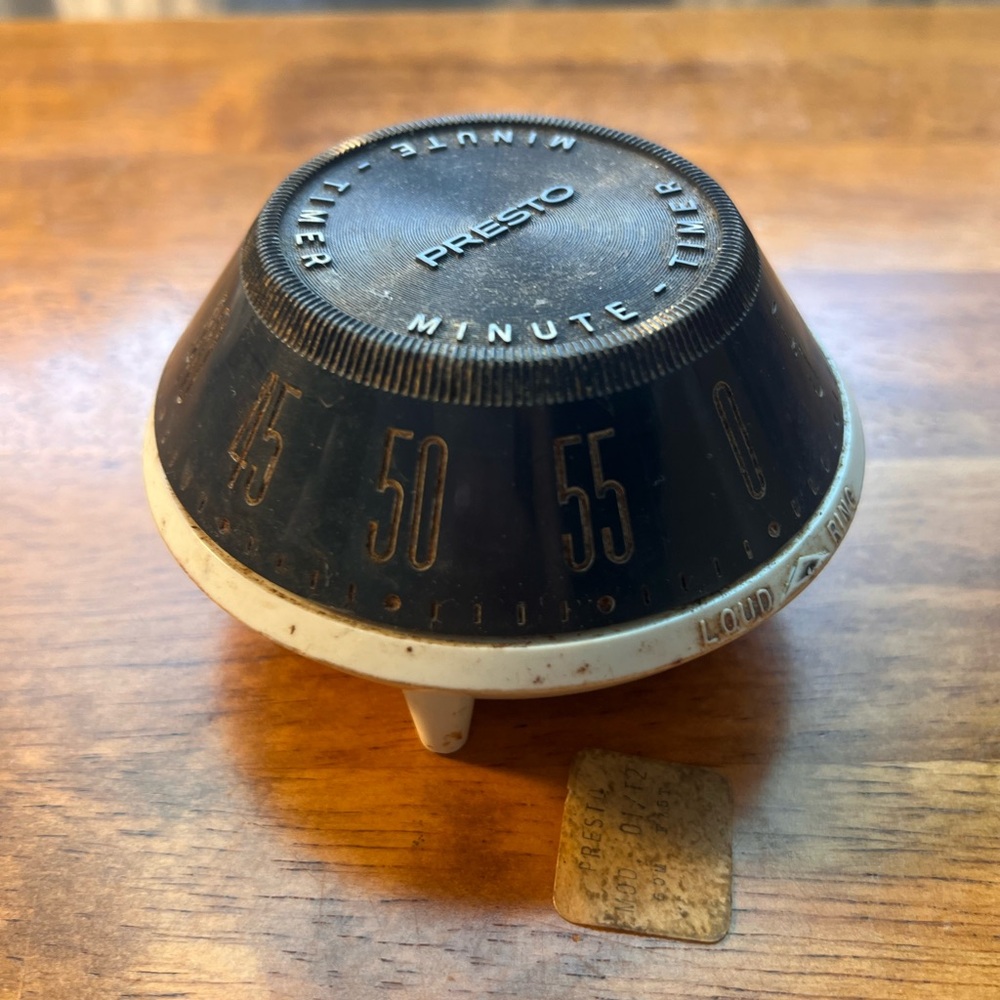 Vintage Presto Loud Ring 60 Minute Timer Atomic Mid-Century White